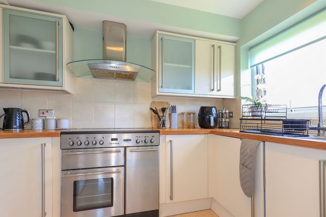 10, Regis Beeches, Regis Road, Wolverhampton photo 3