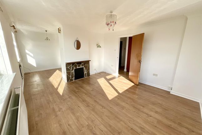 Tramway Road, Llanelli photo 4
