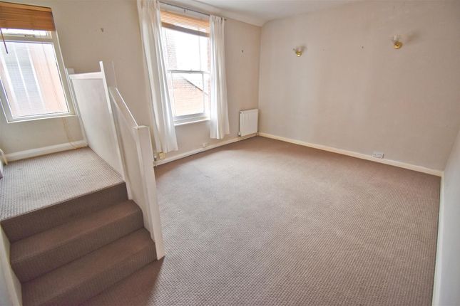 Flat to rent in Beach Road, Cromer