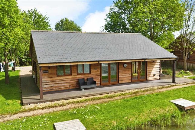 Thumbnail Mobile/park home for sale in Thorpe Park Lodges, Middle Lane, Lincoln