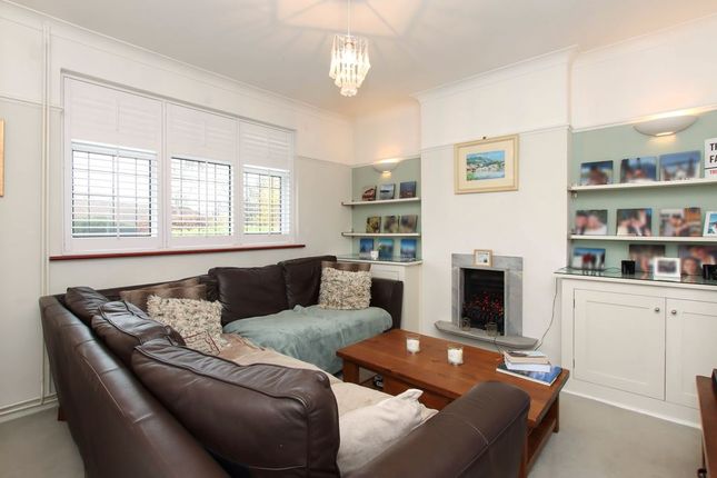 53, Mortimer Hill, Tring photo 4