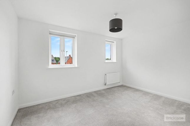 35, Hanafey Way, Northampton photo 4