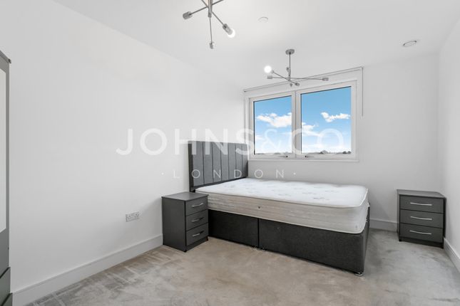 22 Ashwell House, Healum Avenue, Southall photo 2