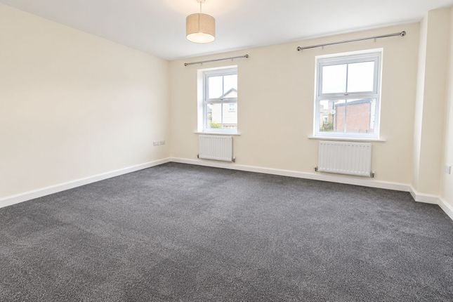 15 Preseli Walk, Corby photo 4