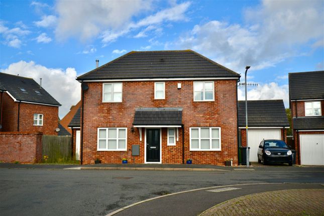 Detached house for sale in Lunns Gardens, Evesham
