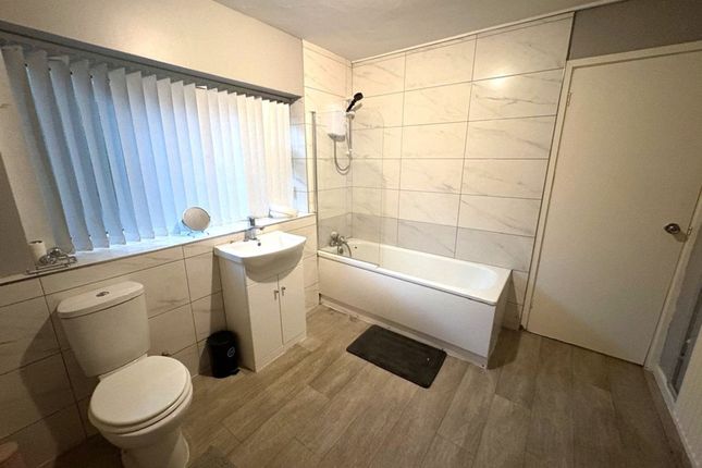 Flat 1, 1B Mirador Crescent, Swansea, Swansea photo 4