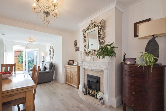 21, Combeside, London photo 4