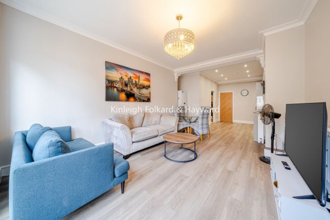 Flat A, 9, Rosedene Avenue, London photo 4