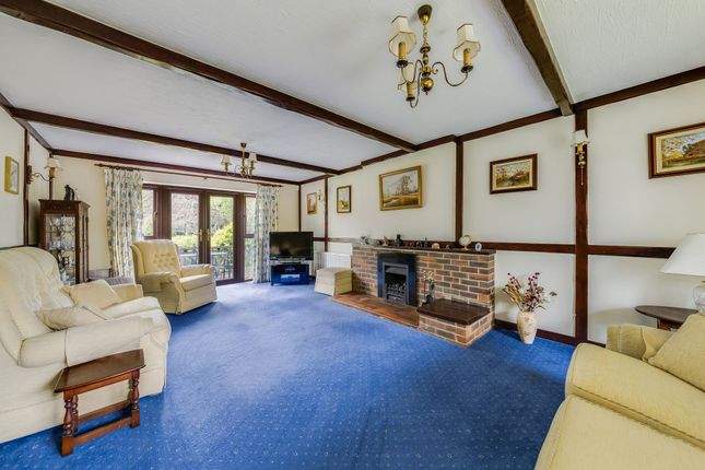 1 Lyon Close, Abingdon photo 3