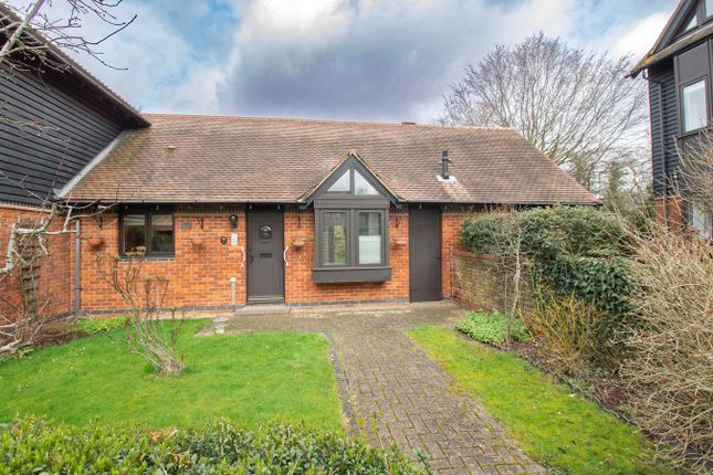 Thumbnail Bungalow to rent in Palace Gate, Odiham, Hook