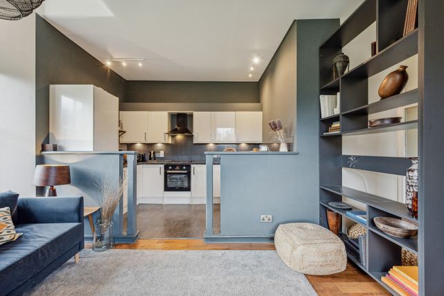 Flat for sale in Aikenhead House, Carmunnock Road, King's Park, Glasgow