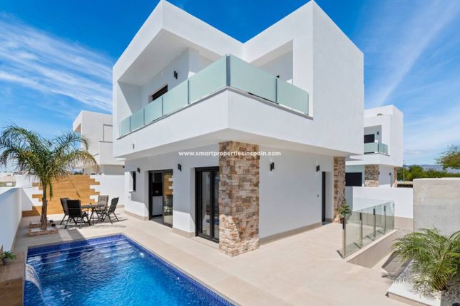 Thumbnail Villa for sale in La Marina, La Marina, Alicante, Spain