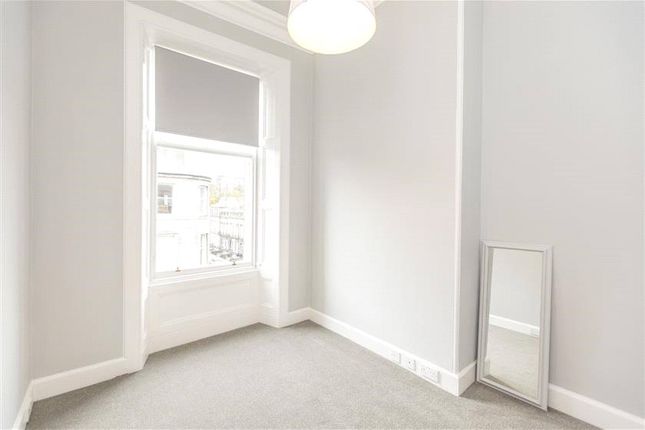 3F, 1, St Bernards Crescent, Edinburgh photo 4