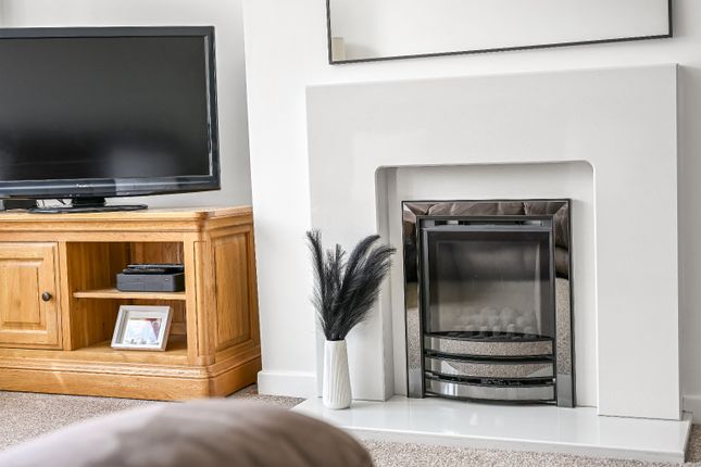 24, Seymour Drive, Lancashire photo 3