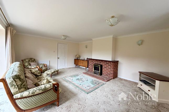 1, St. Georges Close, Brentwood photo 4