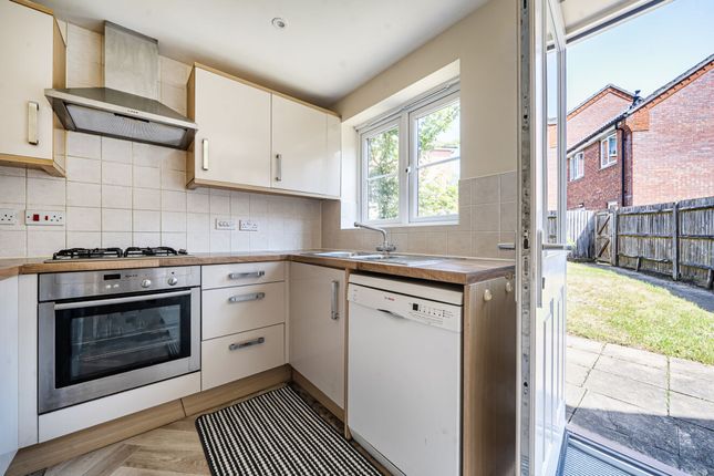 61 Baxendale Road, Chichester photo 4