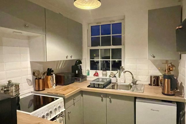 Flat 3, St. Austell photo 3