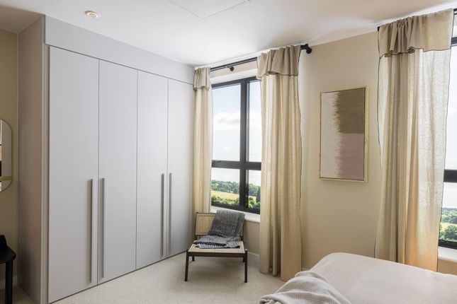 Flat for sale in "B.C7.04" at Middle Road, London
