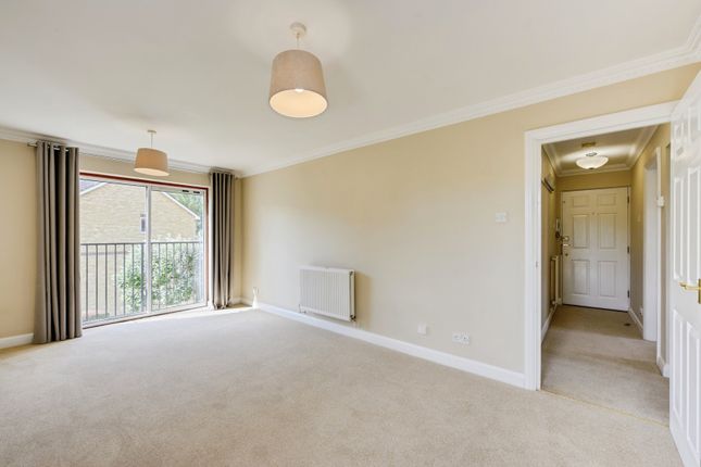 Flat 25, Crawford House,, Westview Close, Surrey photo 4