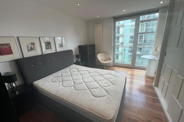Apt 158, The Edge, Salford photo 5