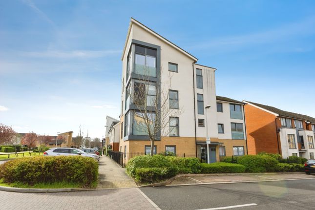 Flat 6, 14 Midgham Way, Reading photo 2
