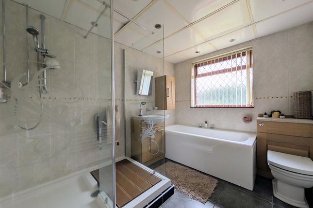 Brookside Cottage, Mill Lane, Gloucester photo 4
