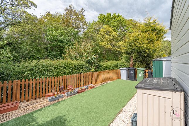 16, Home Farm Park, Lee Green Lane, Nantwich photo 2