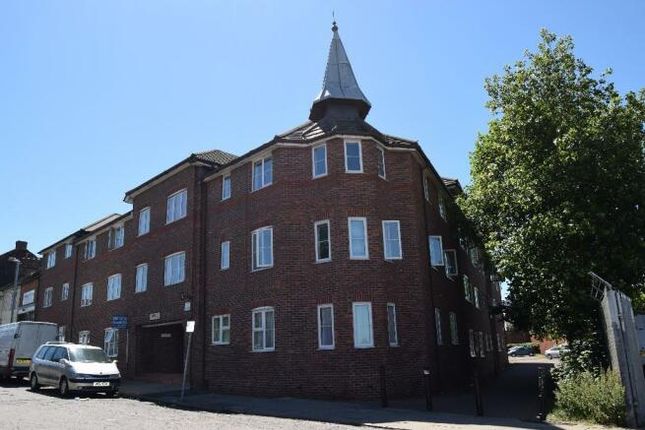 Thumbnail Flat to rent in St. Georges Street, Northampton