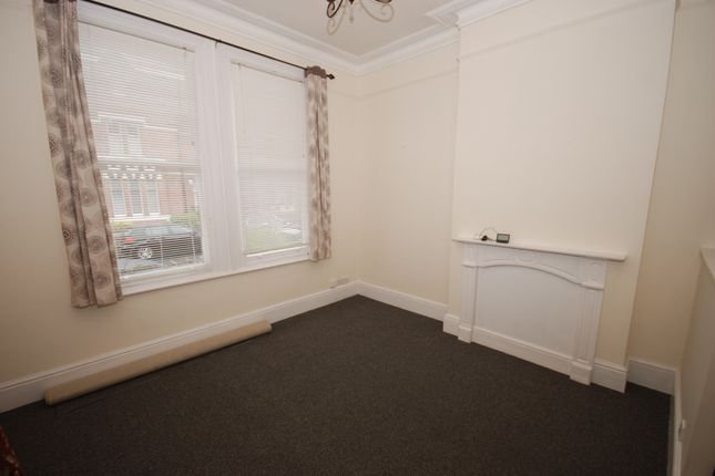 Flat to rent in 2 Albany Terrace, Leamington Spa, Warwickshire