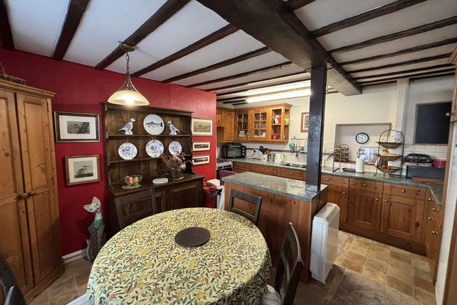 11, Church Street, Llandeilo photo 2