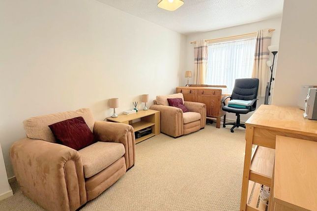 23, Peterborough Gate, Milton Keynes photo 2