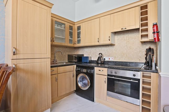 A, 11, Castletown Road, West Kensington photo 3