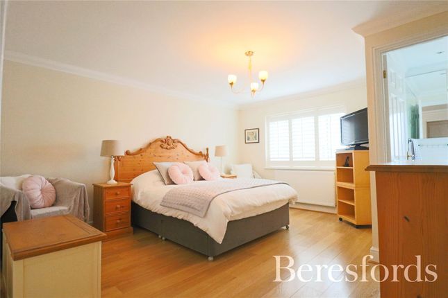 Detached house for sale in Rayburn Road, Hornchurch