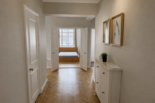 Flat 166, Dorset House, London photo 3
