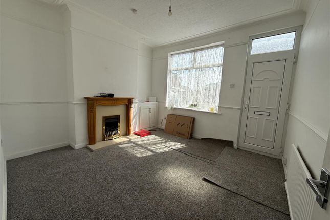 27, Trafalgar Street, Carcroft, Doncaster photo 4