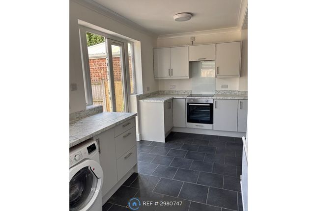 Mount Pleasant Road, Castle Gresley, Swadlincote photo 4