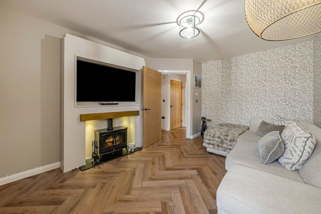 Dumbrell Drive, Paddock Wood photo 3