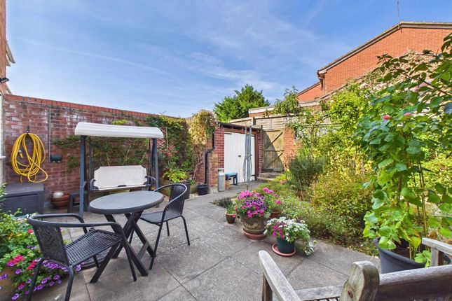 10, Bluebell Close, Malvern photo 3