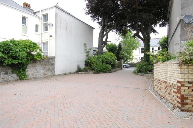 Flat to rent in Lisson Grove, Mutley, Plymouth
