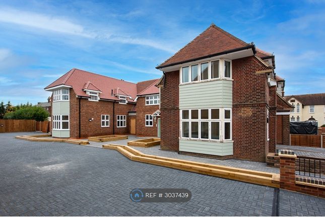 The Royal Apartments, Short Term Accommodation, Harwich photo 2