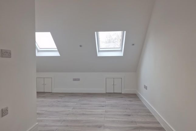 Land in W13