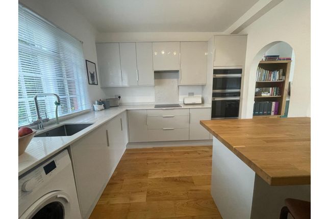 Terraced house for sale in Barrenger Road, London