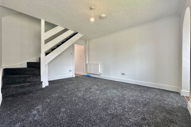 13, Lynn Close, Southampton photo 5