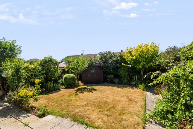 18 Mariners Walk, Littlehampton photo 2