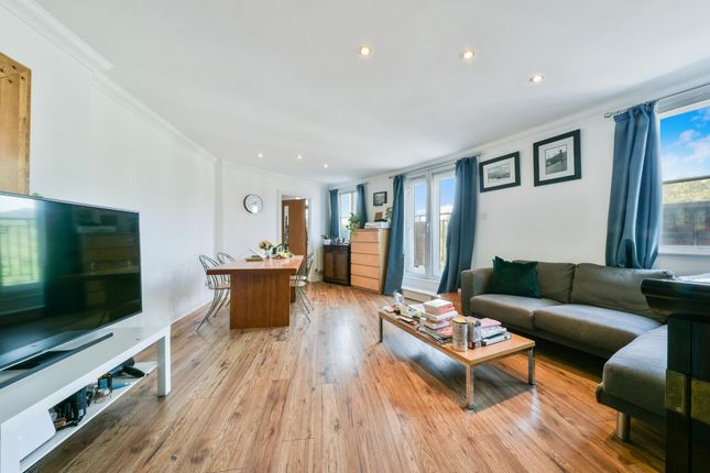 Thumbnail Flat for sale in Regents Gate House, Horseferry Road, London