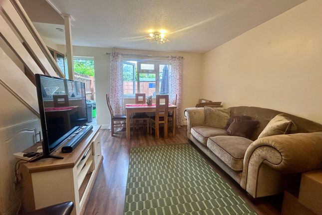41 Bramble Avenue, Milton Keynes photo 3