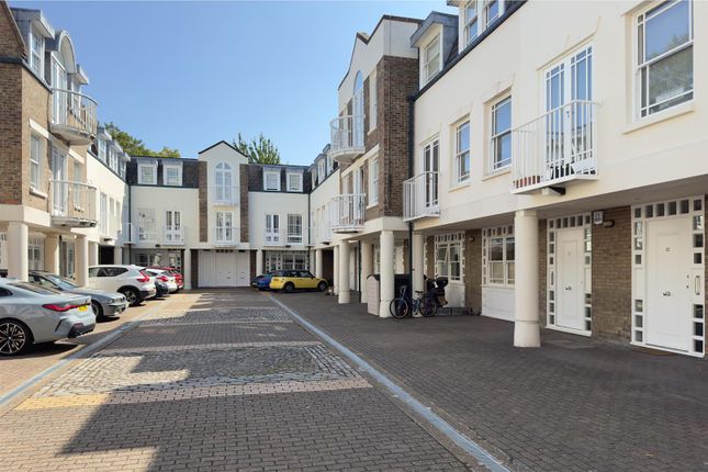 8, Spencer Place, London photo 3