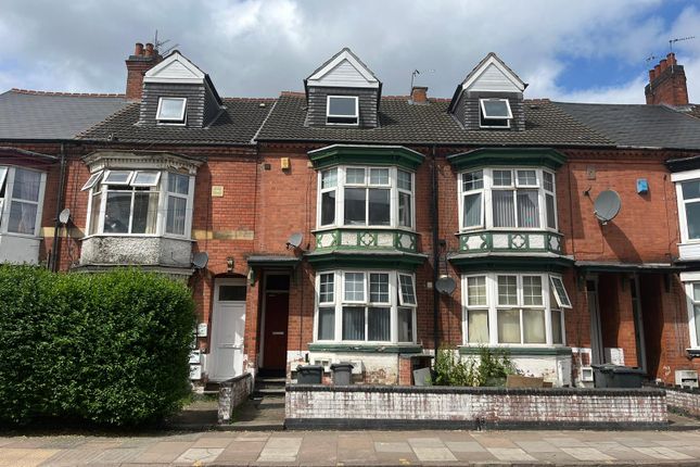 Thumbnail Flat to rent in Fosse Road South, Leicester