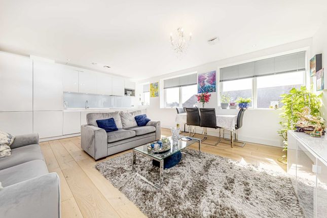 Flat for sale in Bardolph Road, Richmond