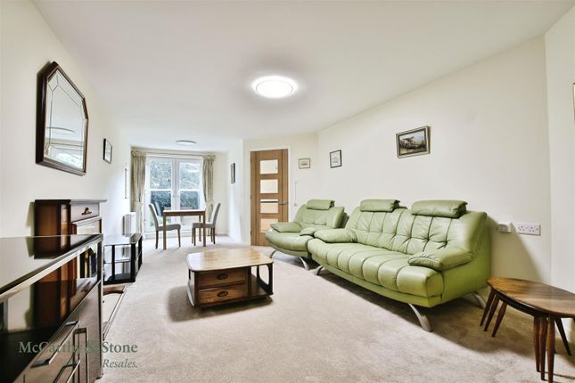 34 Dutton Court, Station Approach, Off Station Road, Cheadle photo 4